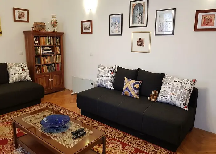 Noemi Πούλα